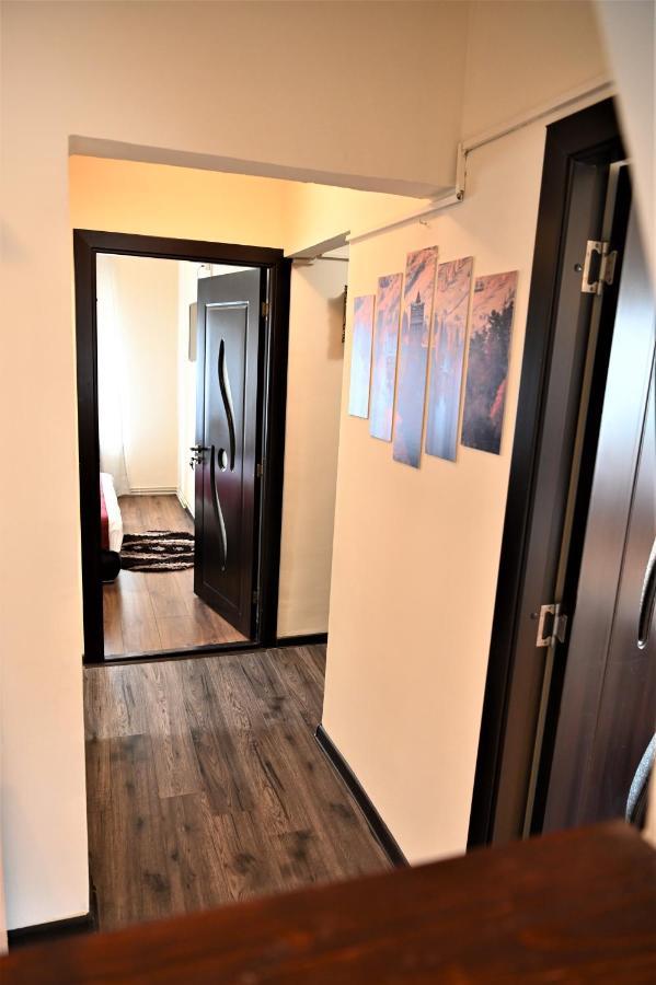 Marin Hotel Apartment Braşov Exteriör bild
