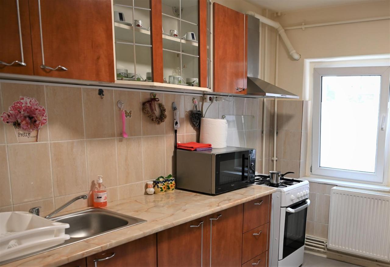 Marin Hotel Apartment Braşov Exteriör bild