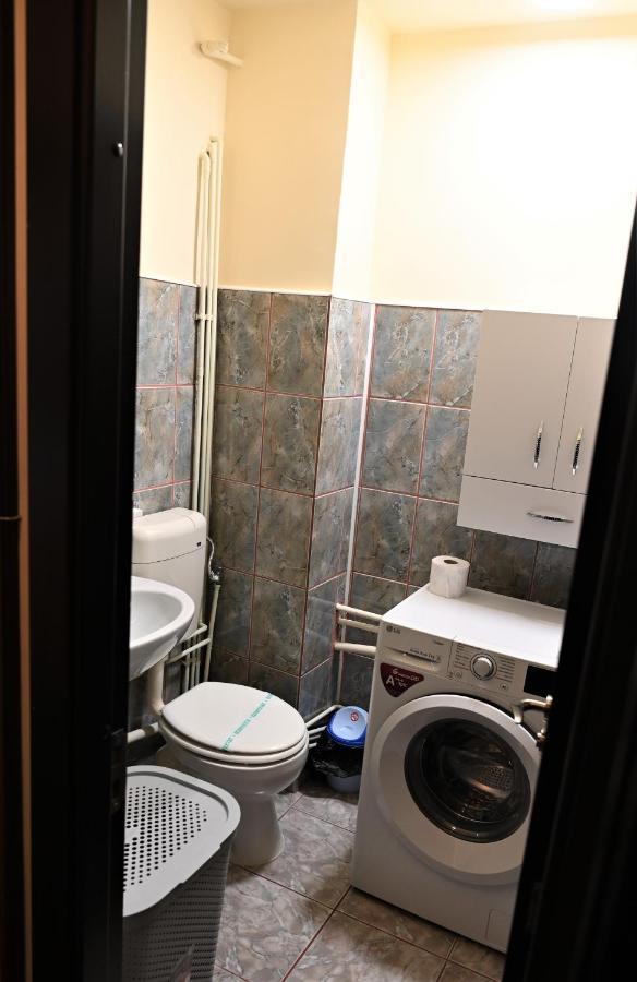 Marin Hotel Apartment Braşov Exteriör bild